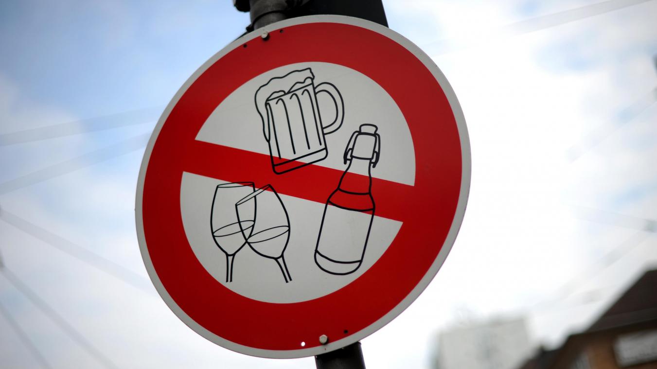 <p>Alkohol für Minderjährige: Die Diskussion um strengere Regeln gewinnt in Belgien erneut an Fahrt.</p>