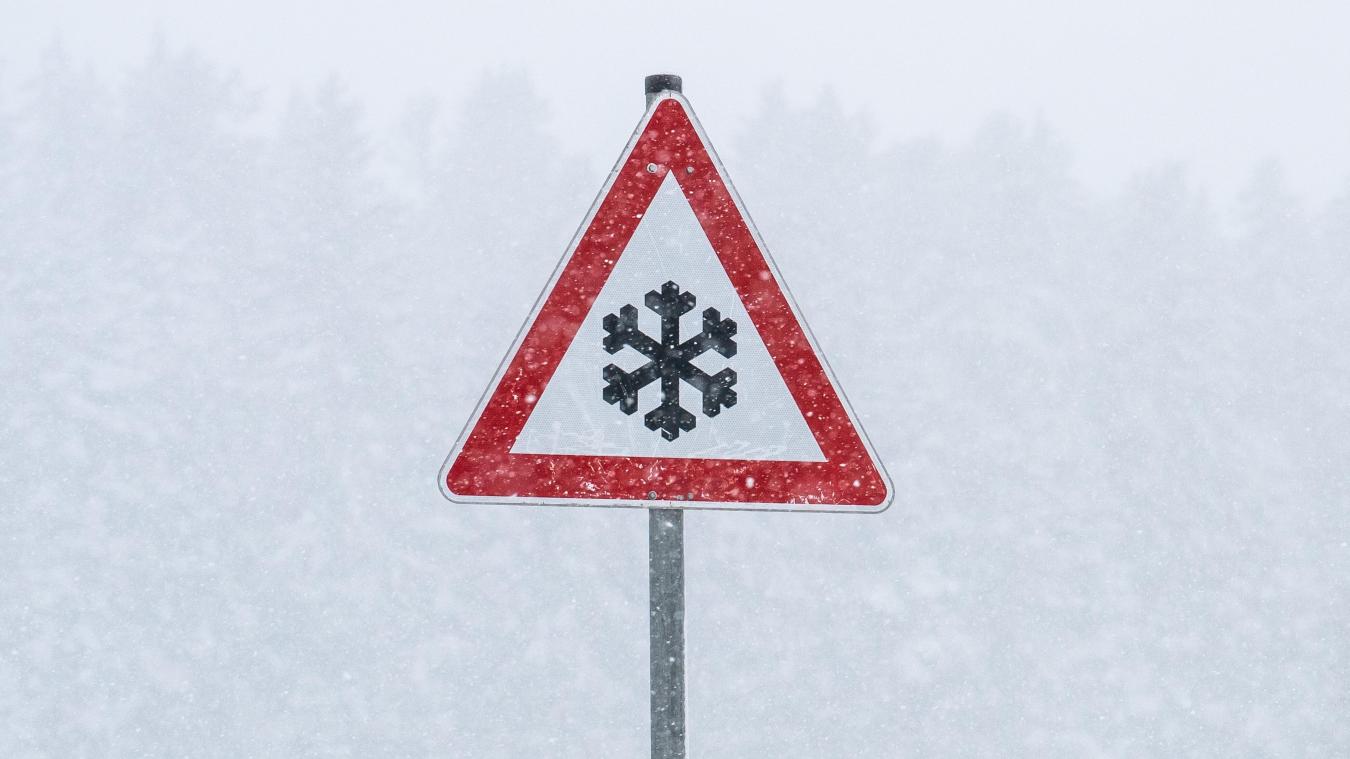<p>Der Winter schlägt zu: Fast ganz Belgien ist von der Glättewarnung betroffen.</p>