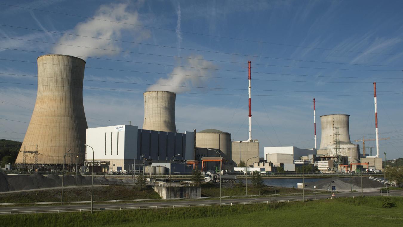 <p>Ein Blick auf das AKW Tihange bei Huy</p>