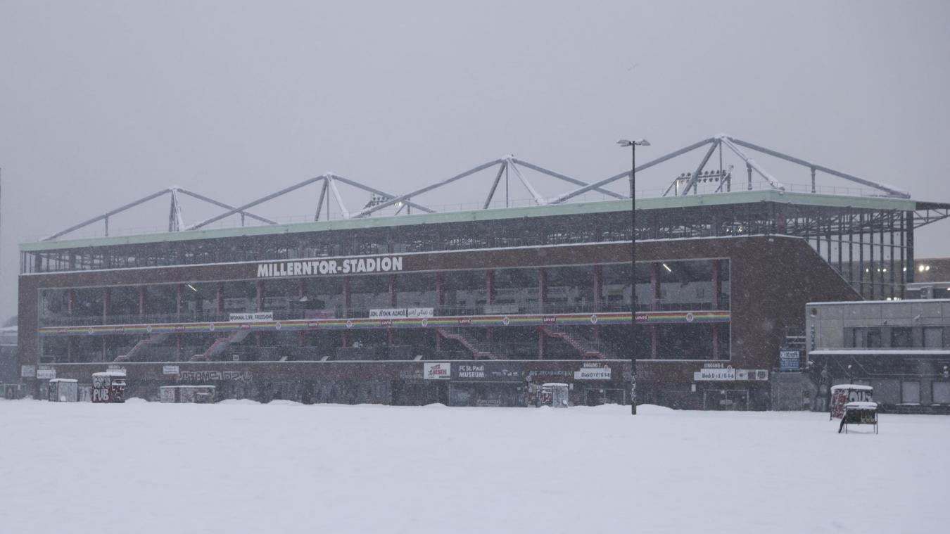 <p>Wegen Winterchaos: St. Pauli – RB Leipzig fällt aus</p>
