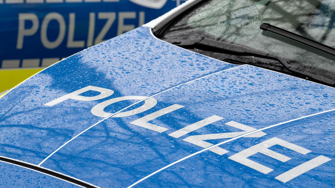 <p>Driftmanöver vor Polizeiwache Euskirchen endet mit Flucht und Festnahme</p>
