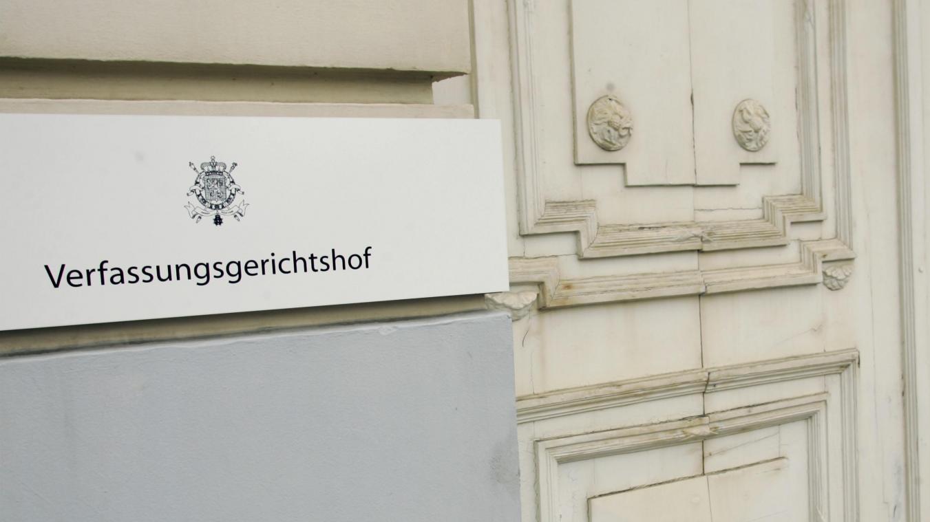 <p>Der Verfassungsgerichtshof lässt die Reform der Arbeitslosenunterstützung vorerst in Kraft.</p>