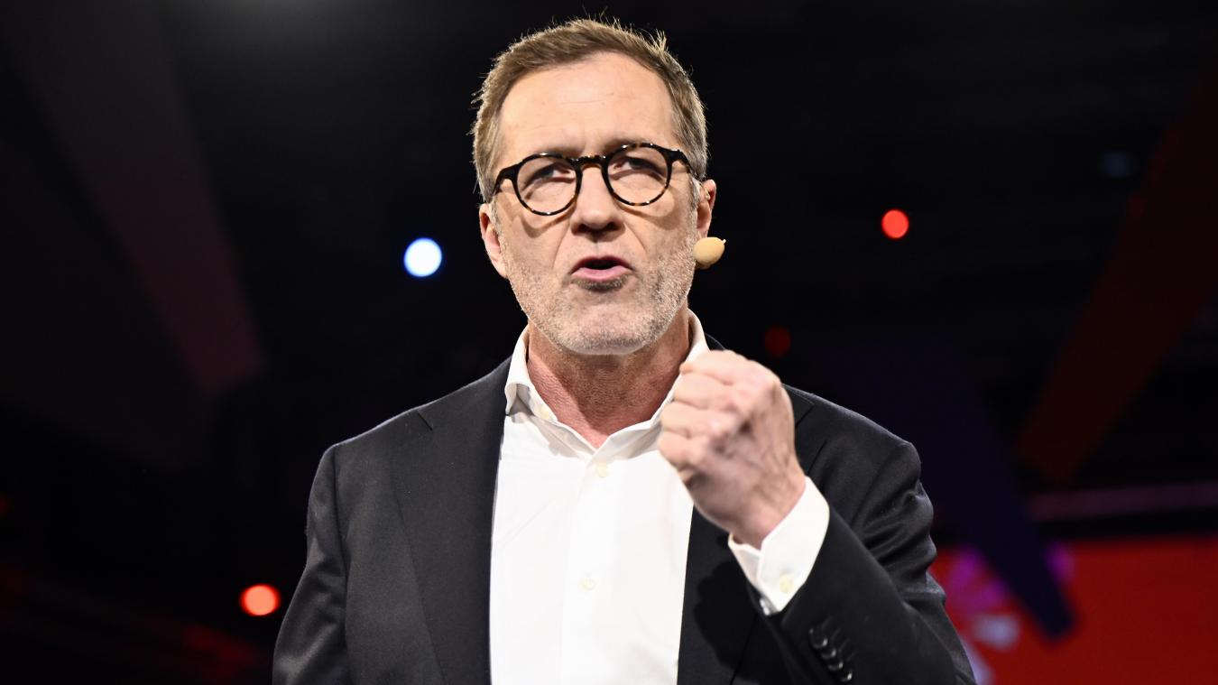 <p>PS-Chef Paul Magnette nahm beim Neujahrsempfang die Regierungspartei Les Engagés ins Visier.</p>