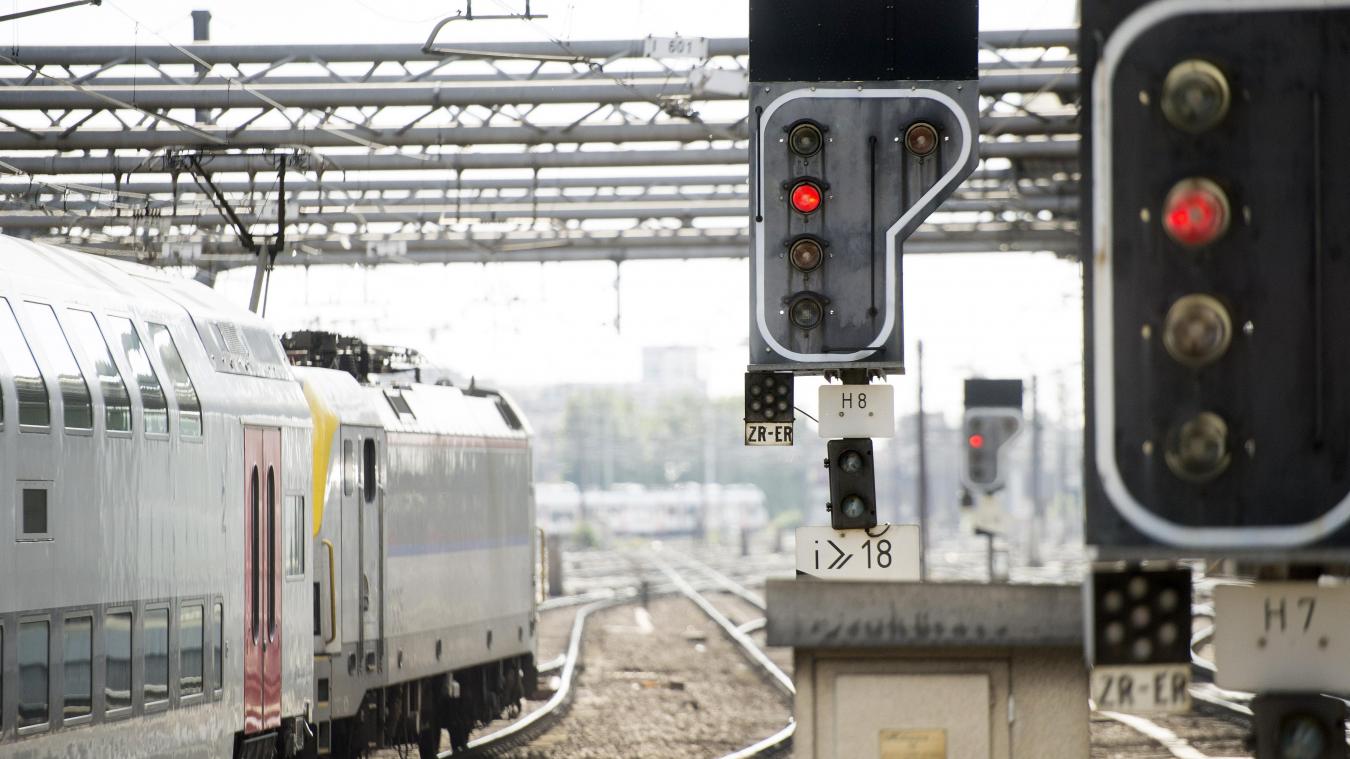 <p>Rotes Signal: Trotz vereinzelter Signalüberfahrten blieb der Bahnverkehr 2025 unfallfrei.</p>