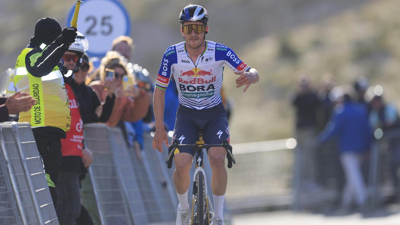 <p>Für Evenepoel ist es der 69. Sieg seiner Karriere und bereits der dritte Erfolg im Trikot seines neuen Teams.</p>