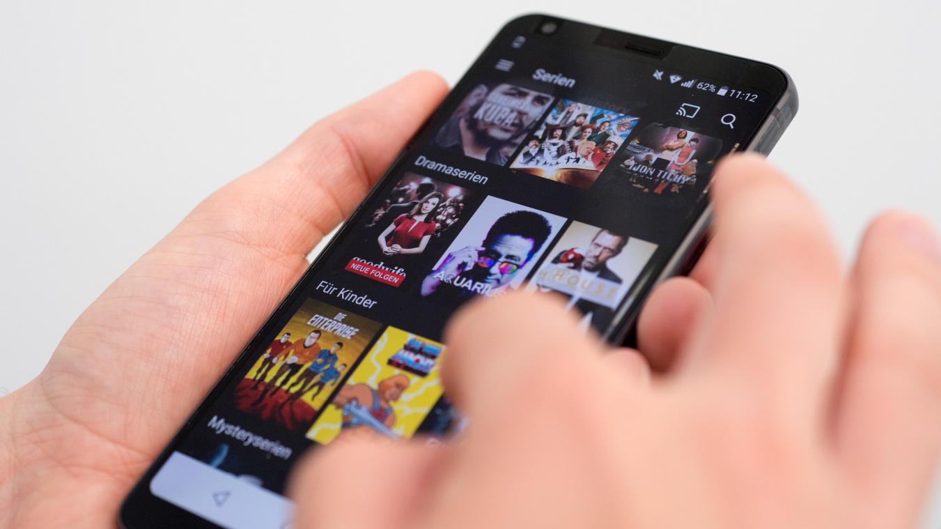 <p>Netflix-App auf dem Smartphone: Streamingdienste gehören für viele längst zum digitalen Alltag – und treiben unbemerkt die monatlichen Ausgaben in die Höhe.</p>