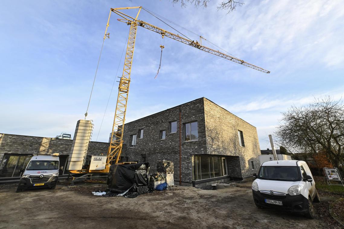 <p>Die Baustelle der neuen Grundschule in Emmels</p>