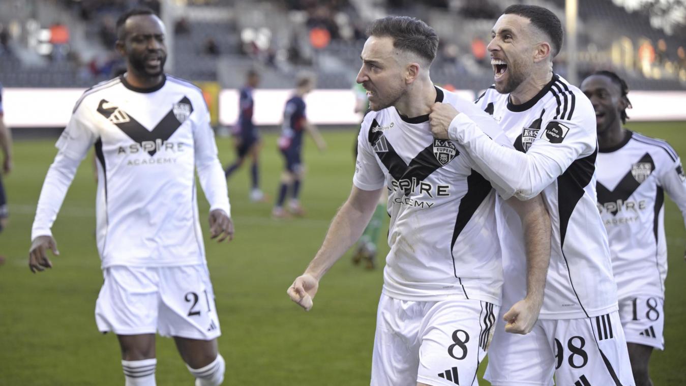 <p>Jubel am Kehrweg: Die AS Eupen setzte sich mit 1:0 gegen den KV Kortrijk durch.</p>