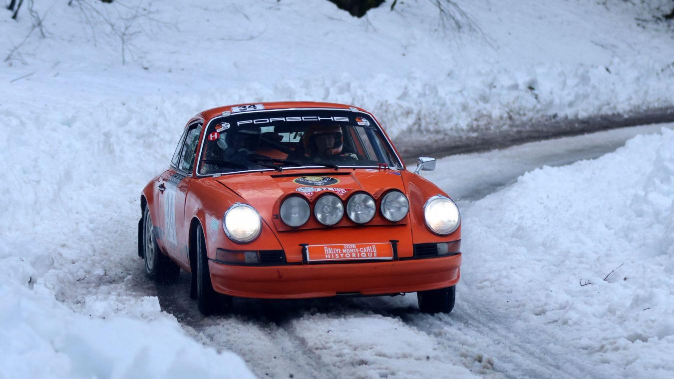 <p>Deflandre-Gengoux im Porsche bei der verschneiten Historik-Rallye Monte Carlo 2026.</p>