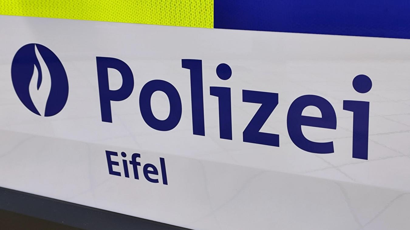 <p>Mehrere Unfälle, Sachbeschädigungen, Wohnungsbrand und Müllablagerung in der Eifel</p>