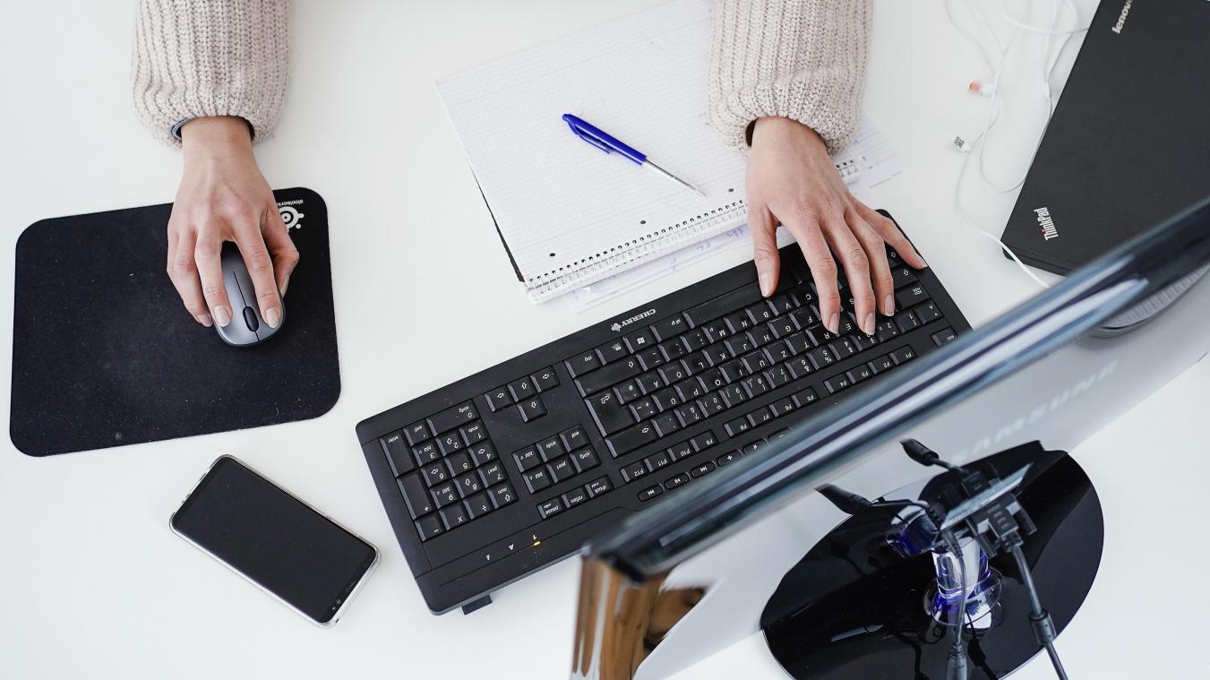 <p>Viele Arbeitnehmer bleiben ihrem Arbeitgeber treu – laut einer Studie jedoch häufiger aus Sorge um die Arbeitsplatzsicherheit als aus echter Zufriedenheit mit ihrem Job.</p>