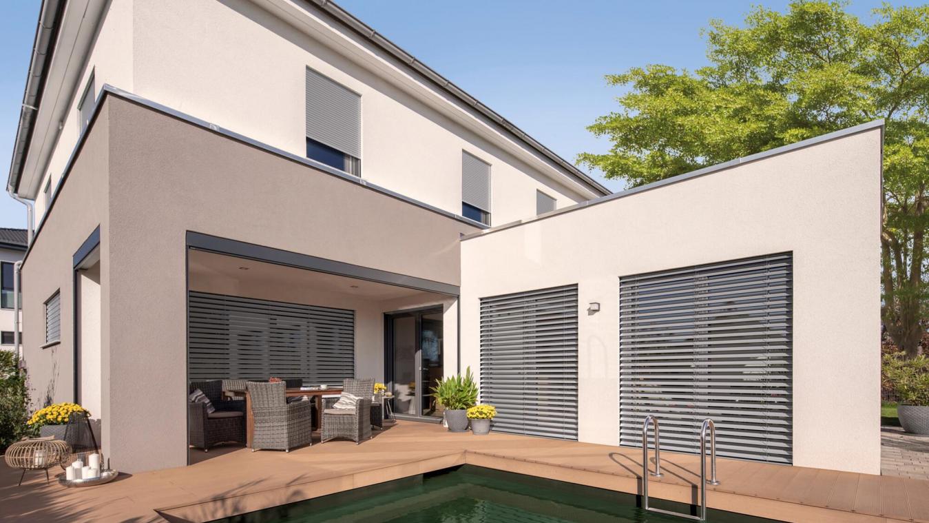 <p>Sonnenschutz am Fenster</p>