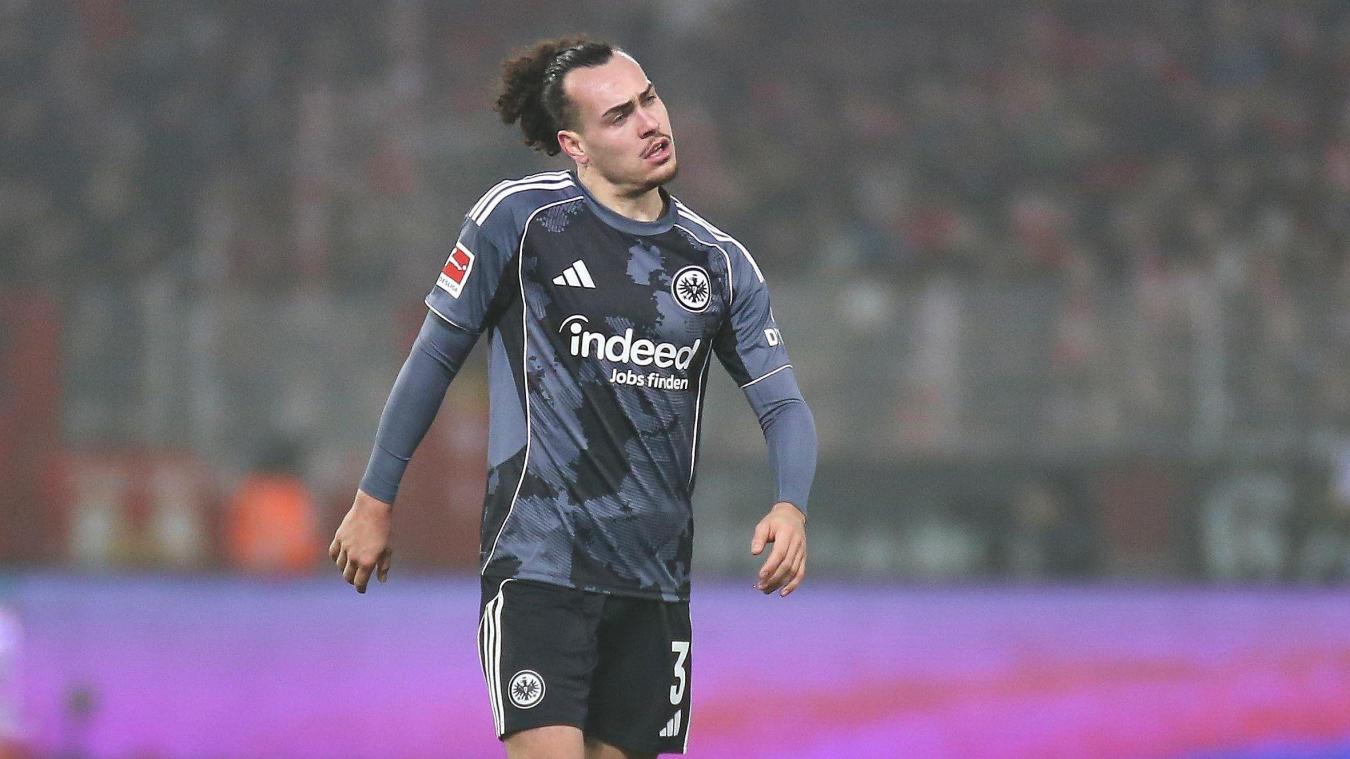 <p>Arthur Theate fällt verletzt aus.</p>