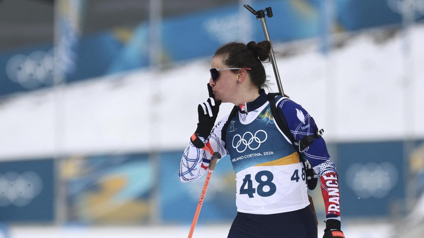 <p>Julia Simon nach ihrem Sieg über die 15 Kilometer.</p>