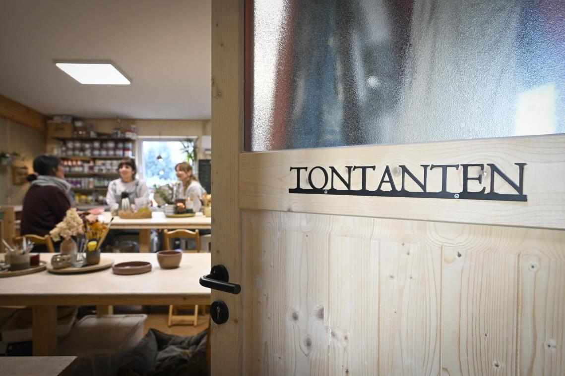 <p>Vor gut einem Jahr haben die „Tontanten“ ihr eigenes Atelier in Kettenis eröffnet. Hier bieten sie auch Kurse an.</p>