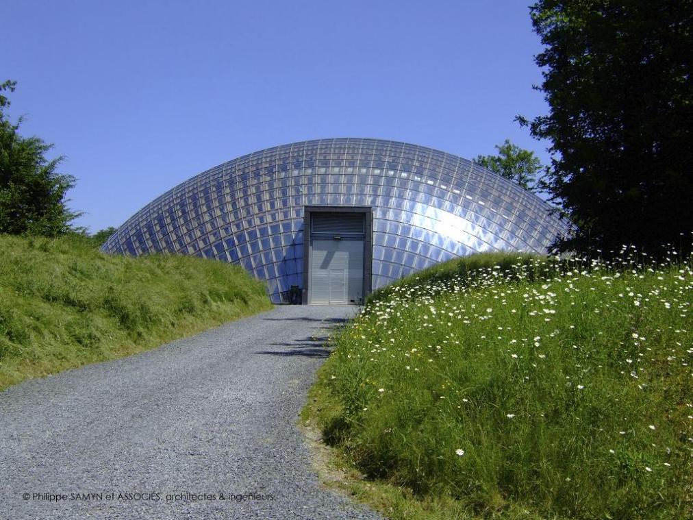 <p>Das forstliche Saatgut-Zentrum (comptoir forestier) in Marche-en-Famenne befindet sich in einem avantgardistischen Gebäude.</p>