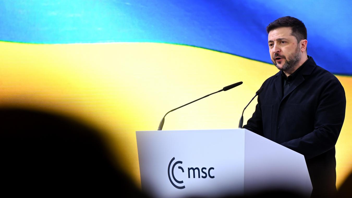 <p>Wolodymyr Selenskyj spricht bei der Münchner Sicherheitskonferenz.</p>