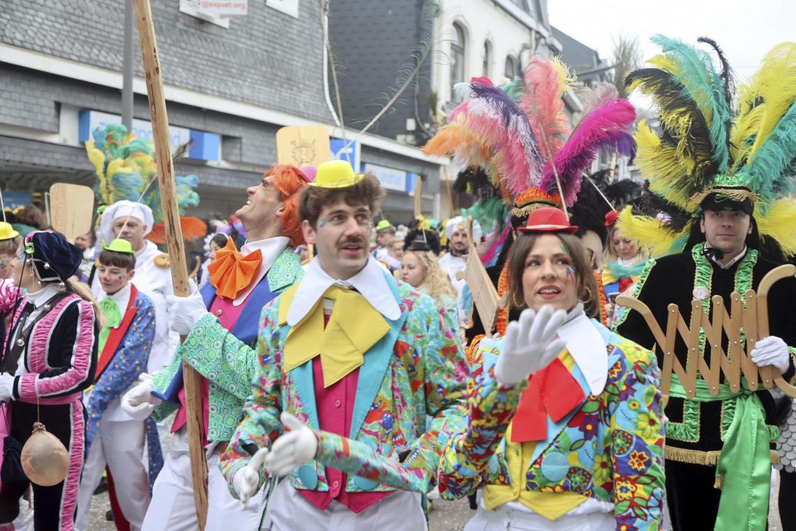 <p>Die Traditionskostüme sorgen immer für ein farbenfrohes Bild beim Malmedyer Cwarmê-Umzug.</p>