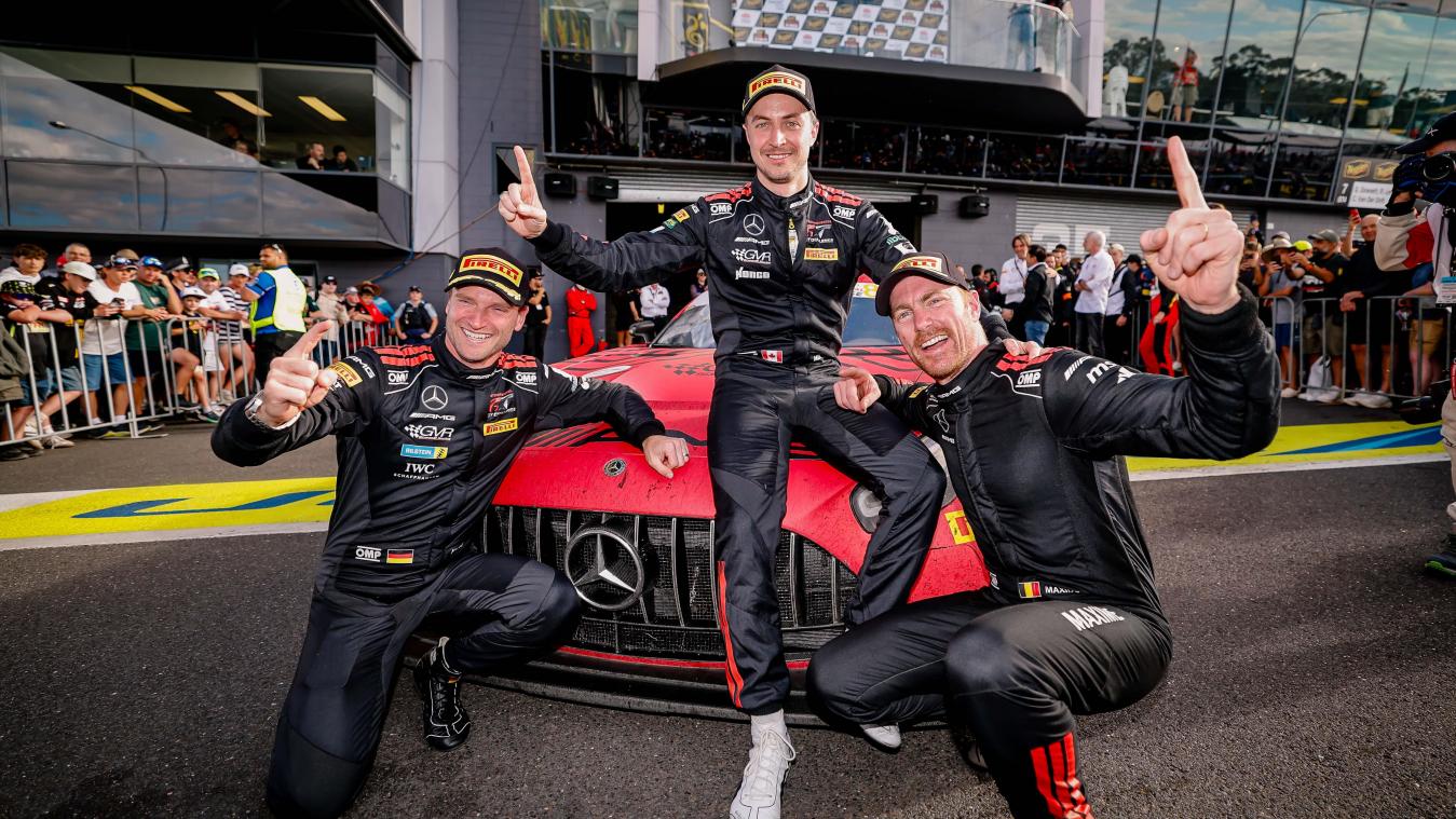 <p>Das siegreiche Mercedes-Trio mit Maxime Martin (r.)</p>