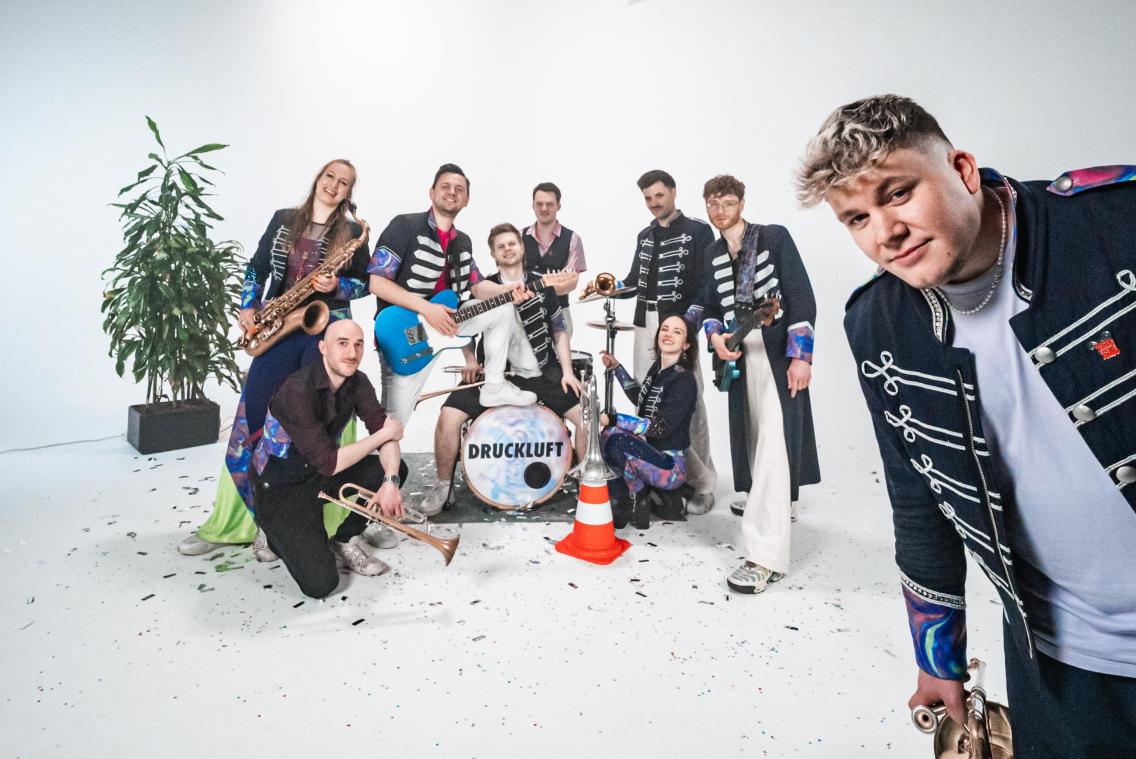 <p>Druckluft ist nicht nur beim Jubelfest des Ameler Musikvereins dabei, sondern auch bei „Jeck im Sunnesching“.</p>