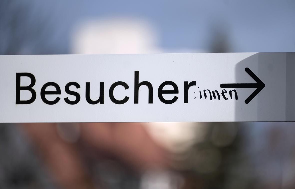 <p>Zum Weltfrauentag soll gefeiert und getanzt, aber auch diskutiert werden, zum Beispiel über das Gendern.</p>