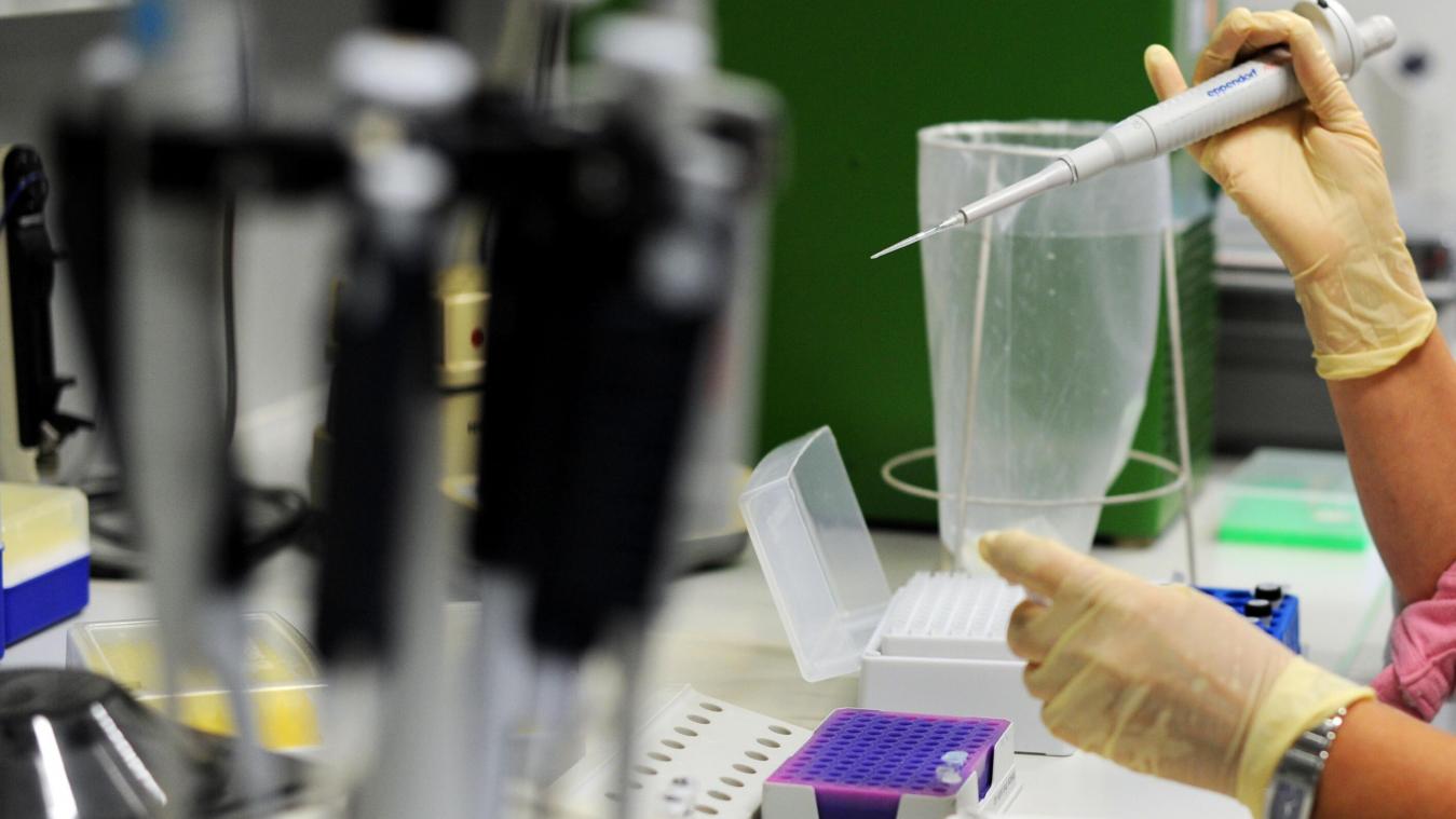 <p>In einem Stoffwechselgenetik-Labor wird die DNA eines Patienten untersucht. Seltene Erkrankungen werden oft spät erkannt und richtig behandelt.</p>