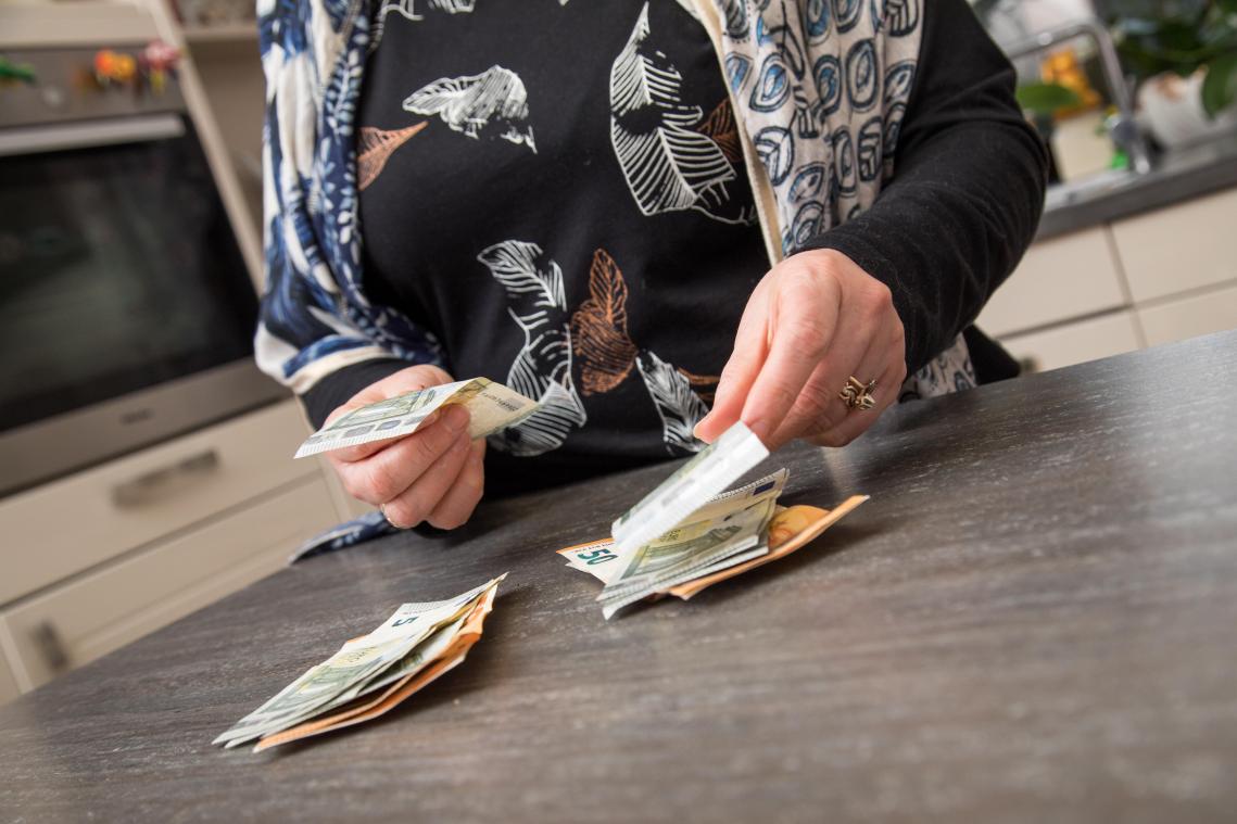 <p>Die Rechnung im Alter: 1.700 Euro Einkommen, 2.300 Euro Ausgaben – im Schnitt</p>