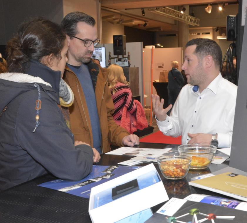 <p>Cedric Peters aus Recht (ETP) nutzte die erste Messe im Triangel 2018 als „Sprungbrett“ - und kann seither an beiden Standorten von positiven Erfahrungen im direkten Kundenkontakt berichten.</p>