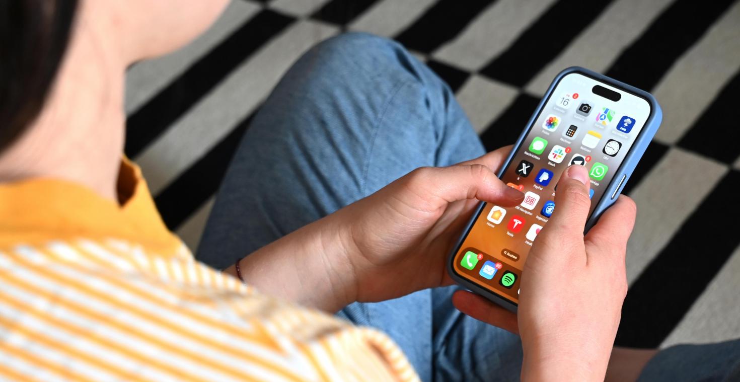 <p>Jugendschutz im digitalen Zeitalter: Weltweit diskutieren Politiker strengere Alterskontrollen für soziale Netzwerke – Datenschützer und Wissenschaftler warnen jedoch vor massiven Eingriffen in die Privatsphäre aller Nutzer.</p>