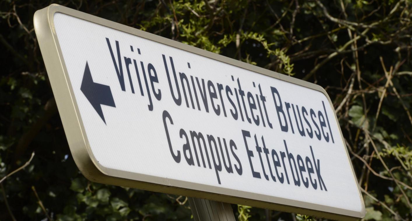 <p>Die VUB hat die geplante Einstellung eines umstrittenen britischen Forschers nach kontroversen Äußerungen in sozialen Netzwerken gestoppt.</p>