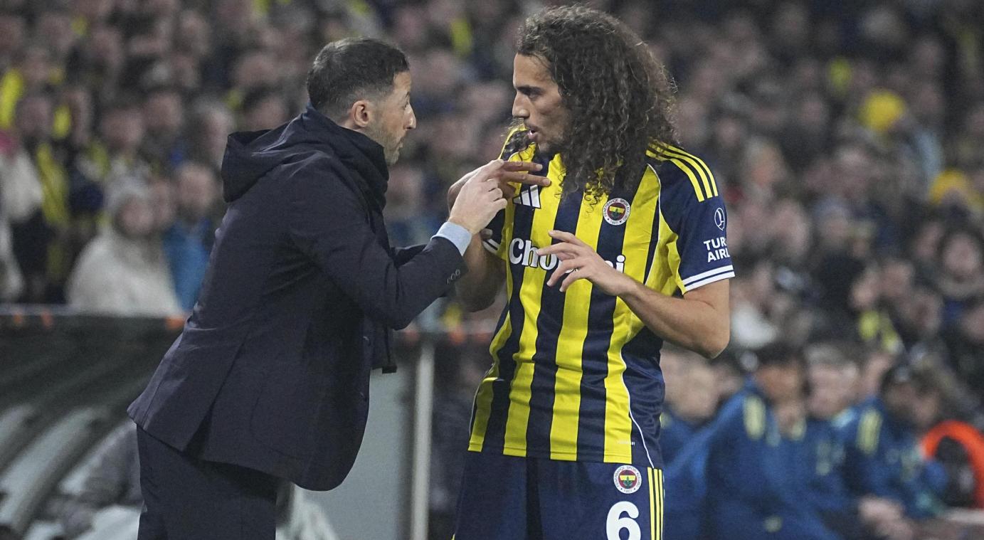 <p>Sorgen um ehemaligen Belgien-Trainer: Domenico Tedesco mit „schwerer Infektion“ im Krankenhaus</p>
