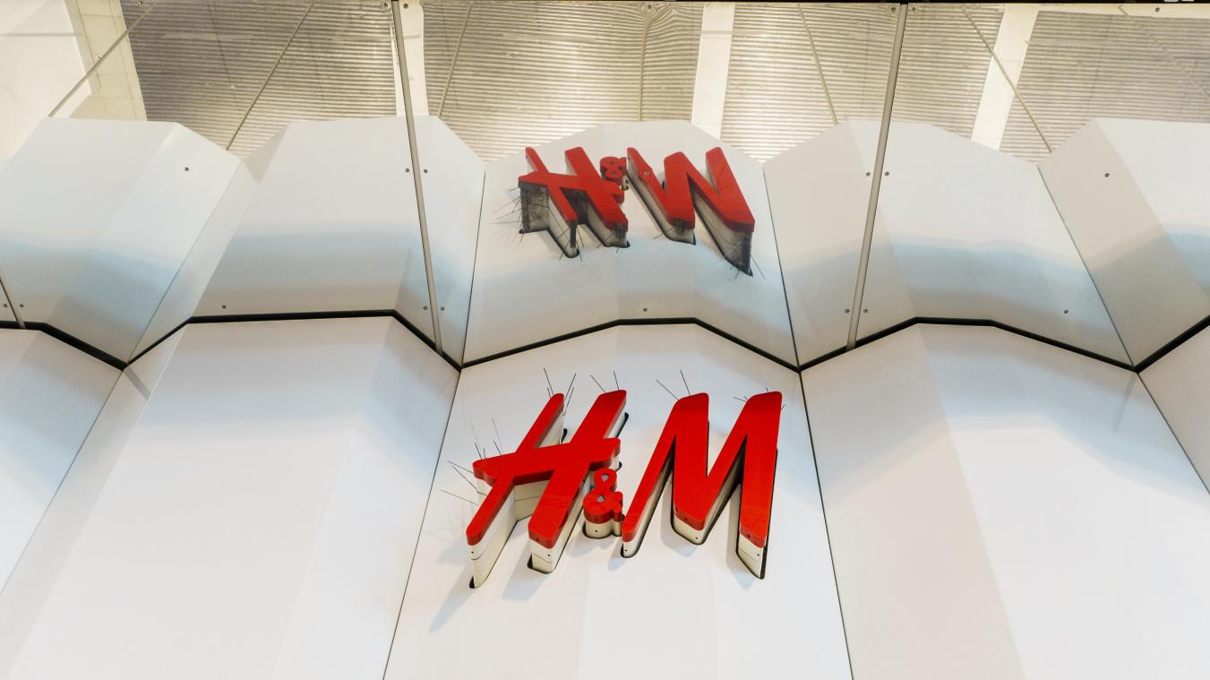 <p>Der Modekonzern H&amp;M will sein Verteilzentrum in Ghlin schließen.</p>