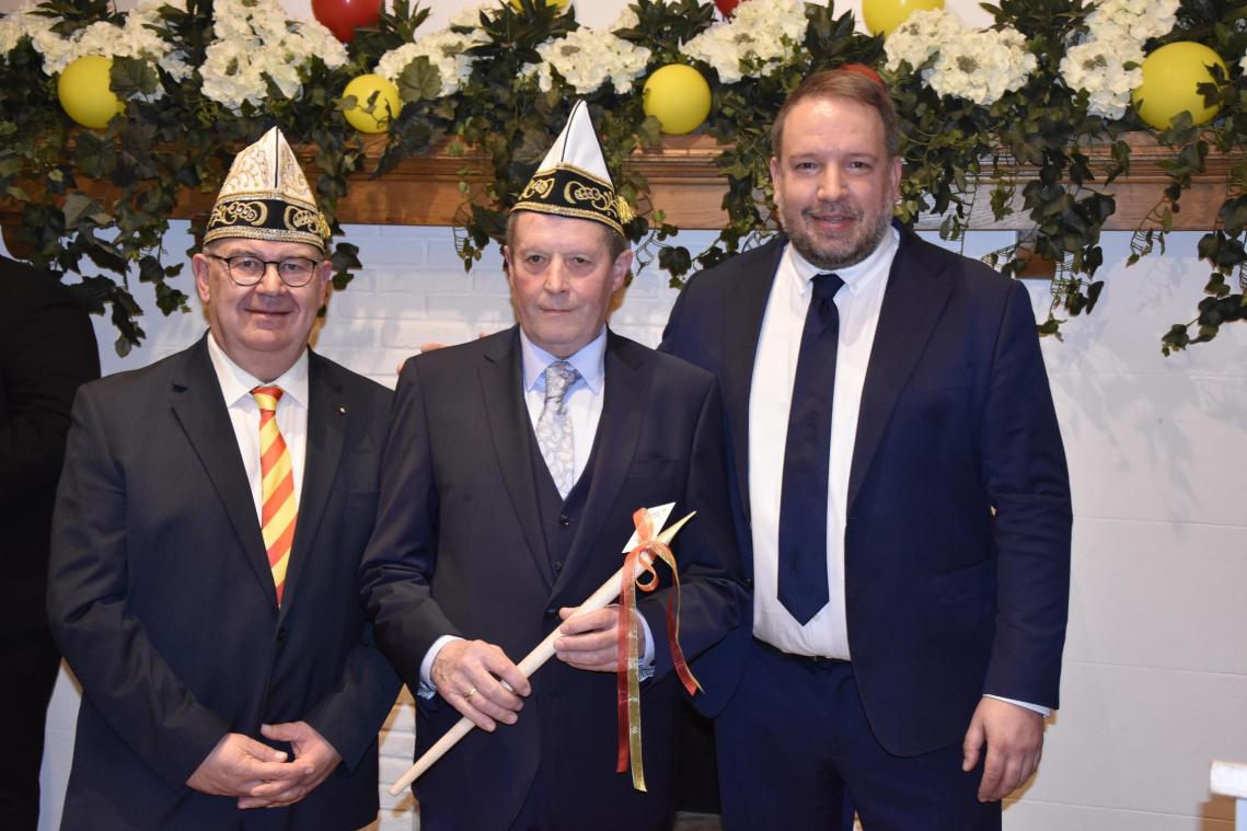 <p>[Video] Eupen: Goldene Feder geht an einen Karnevalisten für alle Fälle</p>
