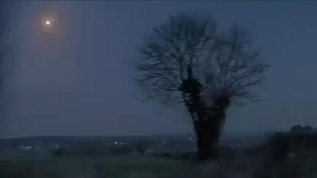 <p>Ein kurzes helles Leuchten am Himmel: Diese Aufnahme entstand in Kettenis.</p>
