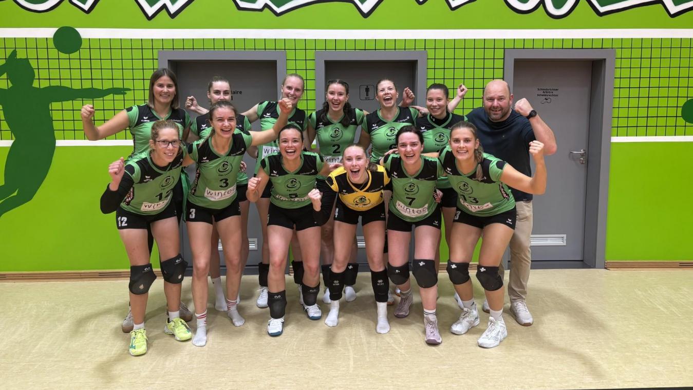 <p>Grund zum Jubeln: Die Lommersweiler N3-Damen gewinnen souverän gegen Löwen.</p>