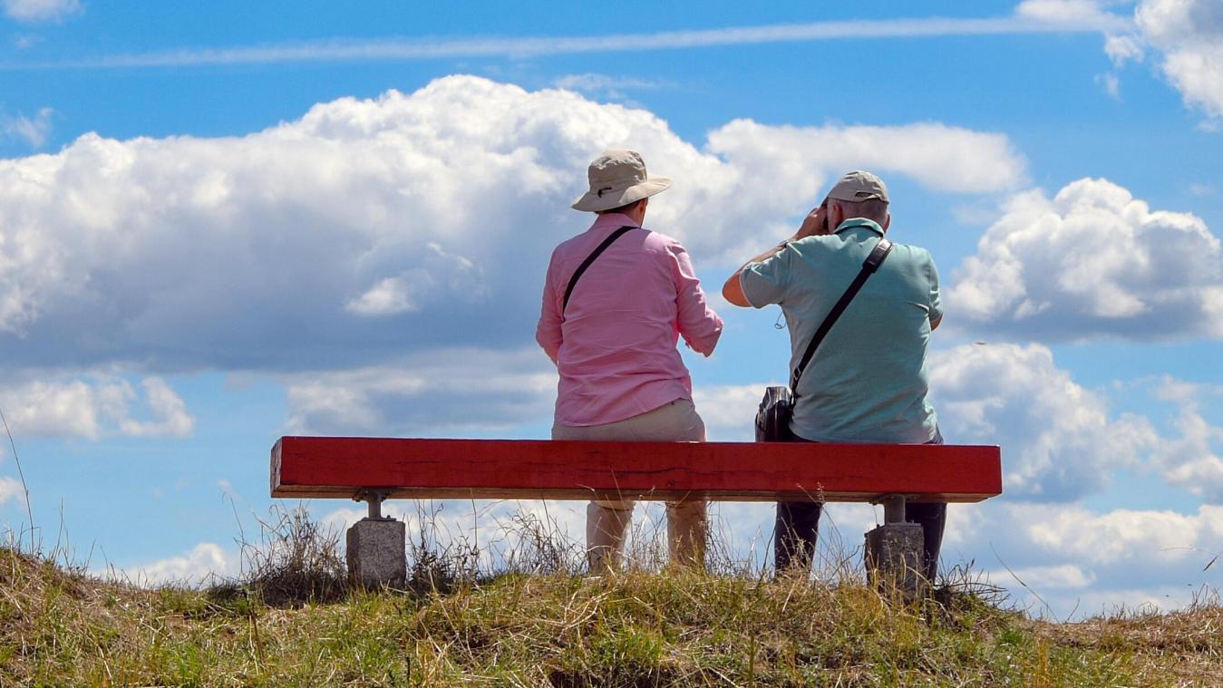 <p>Die Regierung begründet die Pensionsreform mit den zunehmenden finanziellen Belastungen durch die Alterung der Bevölkerung und dem Ziel, das Rentensystem langfristig stabil und gerechter zu gestalten.</p>