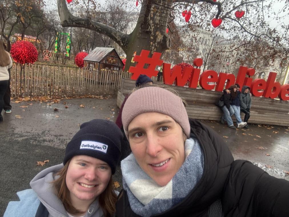 <p>Celine Geens ist als Pflegetochter bei Anne-Marie Jouck aufgewachsen. Die 18-Jährige wünscht sich einen Austausch mit anderen Menschen mit FASD.</p>