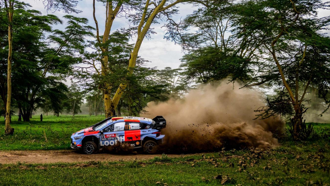 <p>Thierry Neuville verbesserte sich bei der Safari Rally am Samstag auf den vierten Platz.</p>