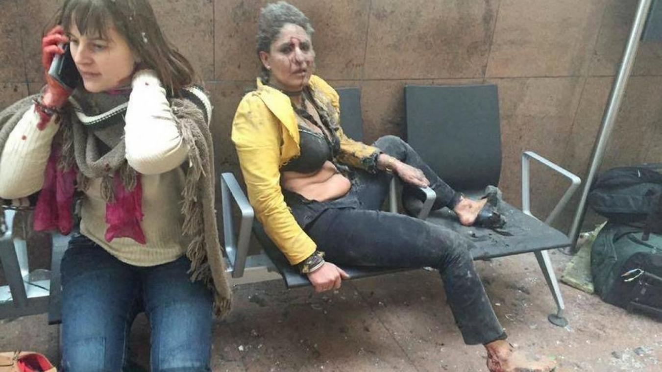 <p>Dieses Bild ging am 22. März 2016 um die Welt: Verletzte nach dem Anschlag im Terminal des Brüsseler Flughafens</p>