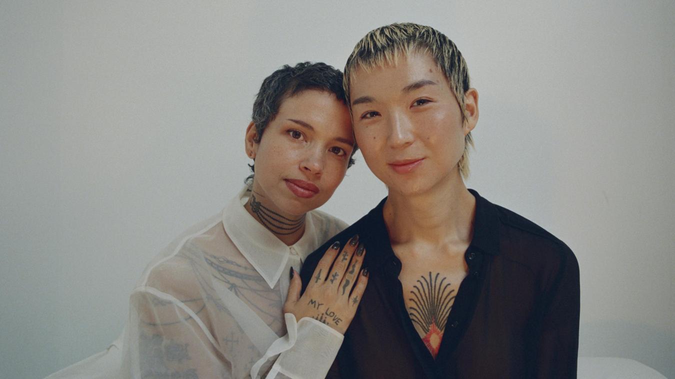 <p>Holland Andrews (l.) und yuniya edi kwon</p>