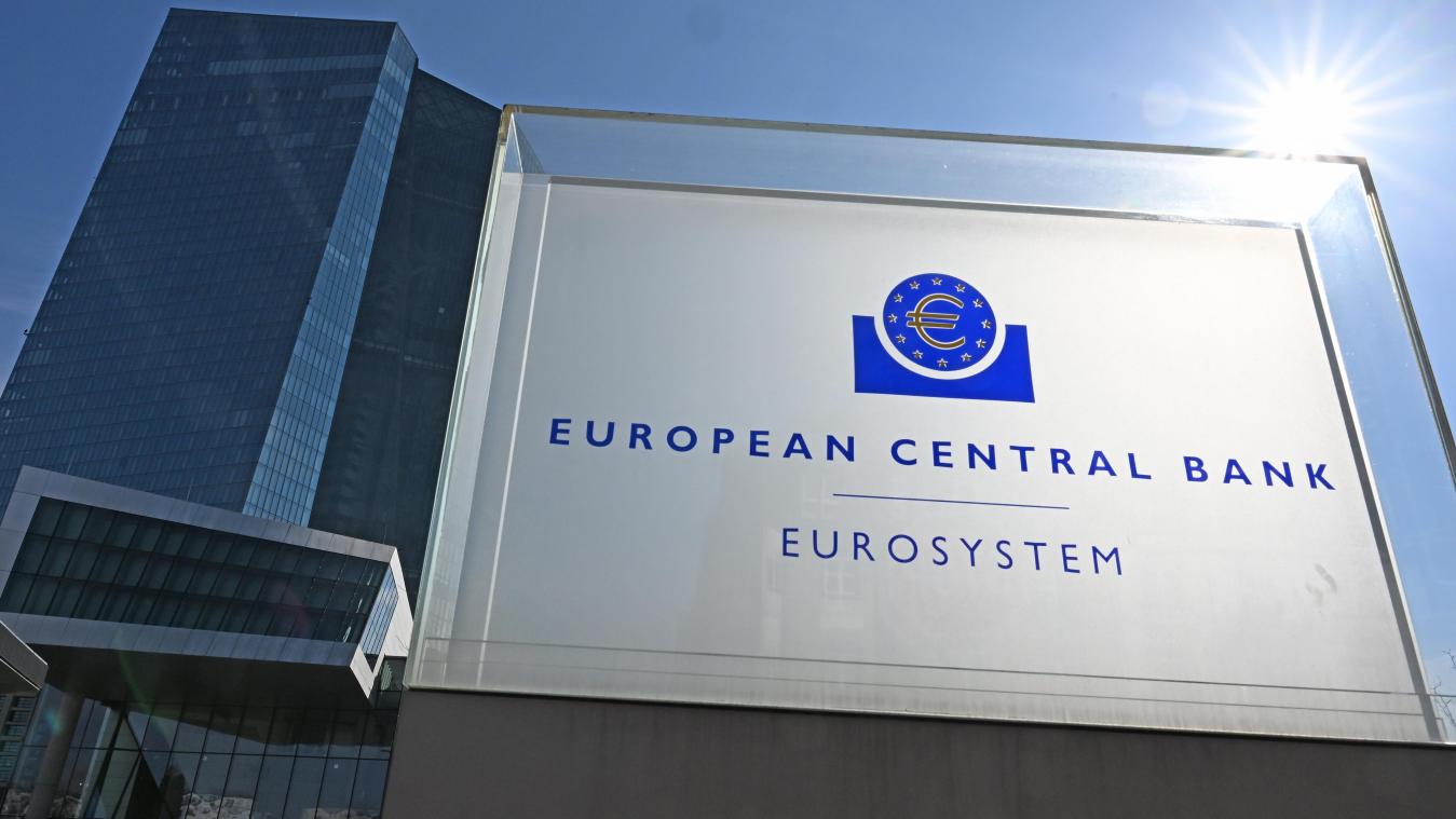 <p>EZB lässt Leitzinsen trotz Inflationsgefahren konstant</p>