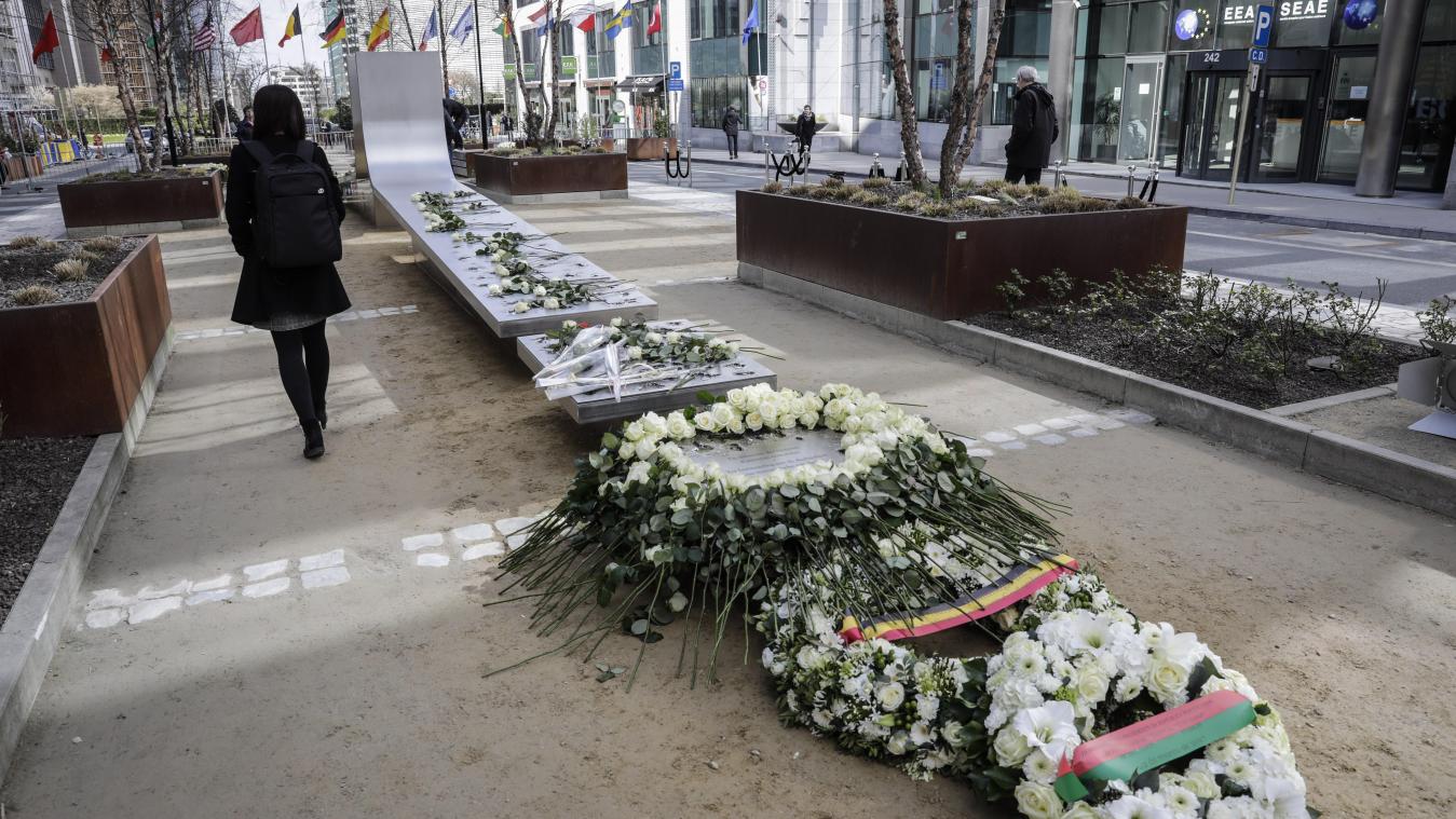 <p>Das zentrale Denkmal für die Opfer von Terroranschlägen in der Rue de la Loi in Brüssel</p>