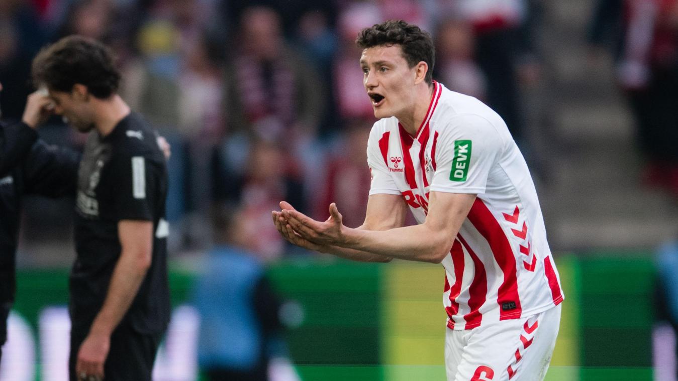 <p>Eric Martel (1. FC Köln) reagiert nach seiner Gelb-Roten Karte.</p>