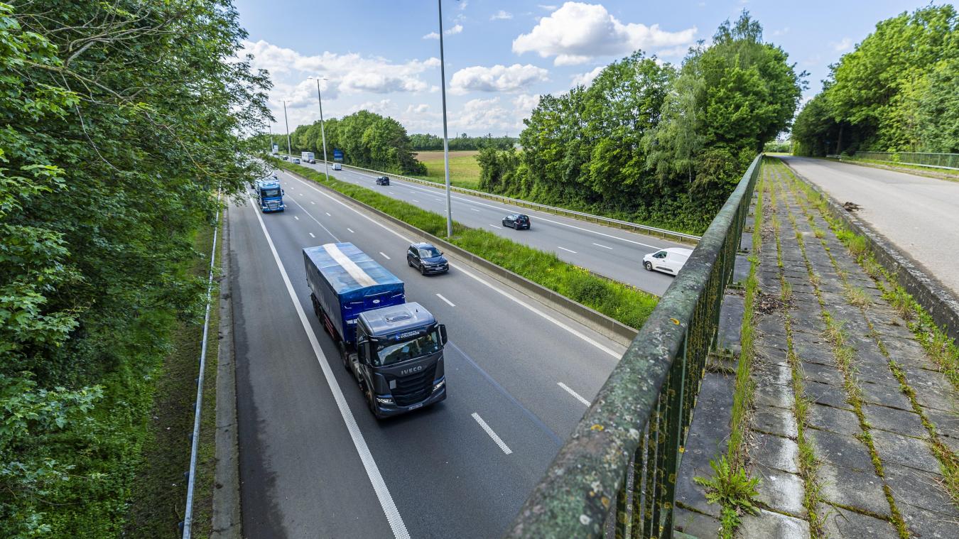 <p>Auf der E42 bei Lüttich staute sich der Verkehr.</p>