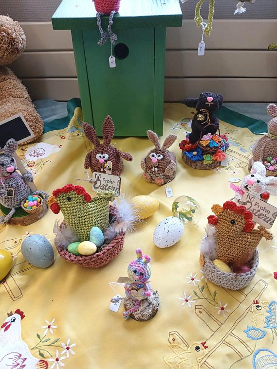 <p>Ausgestellt und zum Kauf angeboten wurde beim Osterbasar traditionell handwerklich Hergestelltes.</p>