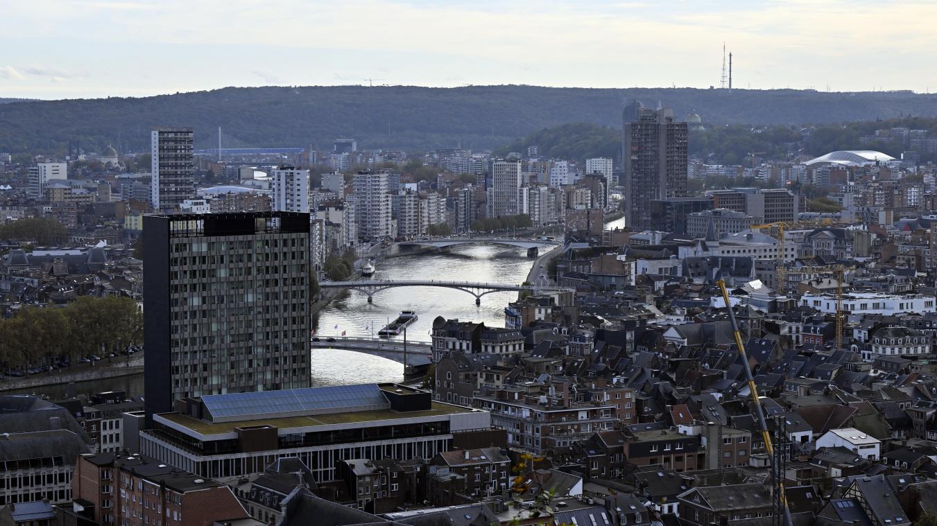 <p>Ein Blick von oben auf die Stadt Lüttich</p>