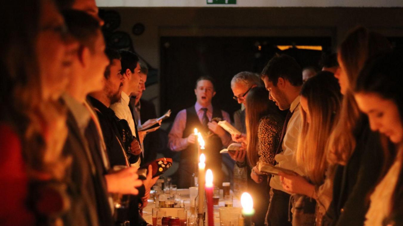 <p>Die Eumavia ist die Vereinigung deutschsprachiger Studenten aus Neu-Löwen.</p>