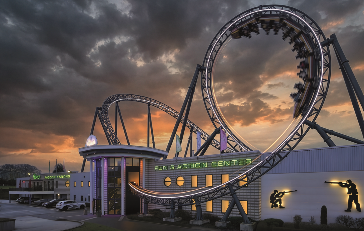 <p>1.670 Meter lang, 32 Meter hoch und bis zu 153 km/h schnell: Der „EdgeRunner“ wird die erste Indoor-Outdoor-Achterbahn dieser Art in Belgien.</p>