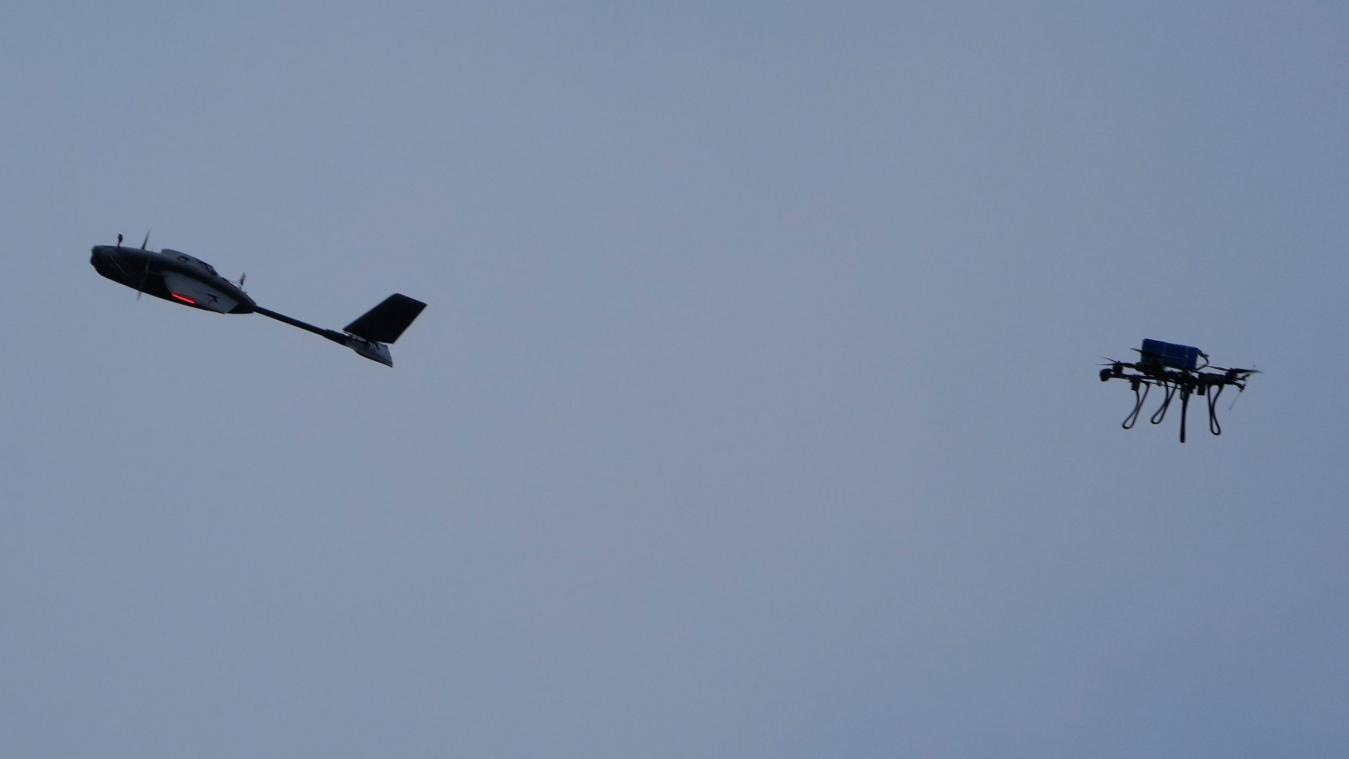 <p>Ein Jäger-Drohne fängt eine Zieldrohne während einer Übung in der Yatagan-Schule für unbemannte Luftfahrtsysteme in der Region Kiew.</p>