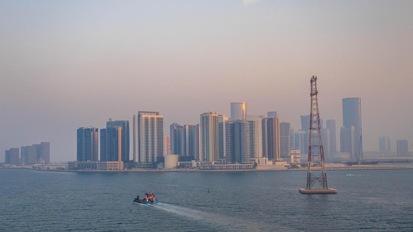 <p>Die Hochhäuser der Skyline von Abu Dhabi.</p>
